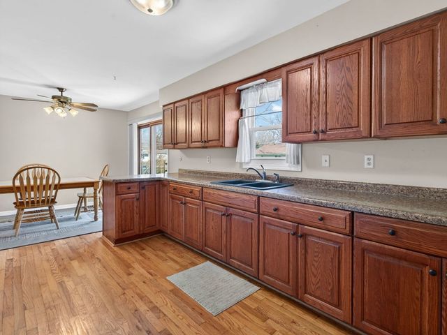 475 N 4th Avenue, Coal City, IL 60416