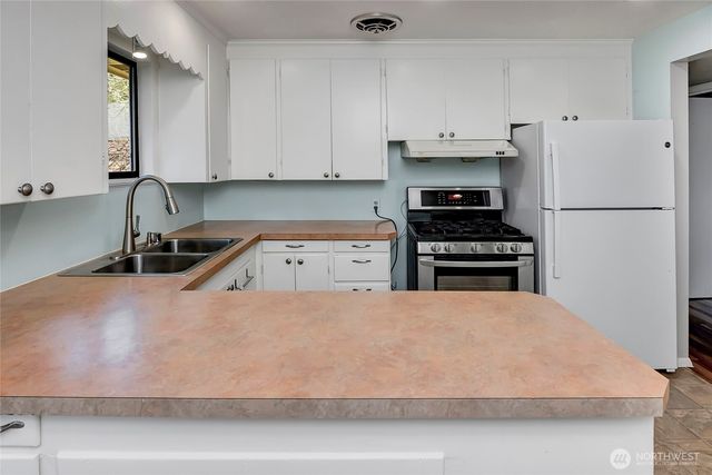 1840 NE 171 Street, Shoreline, WA 98155