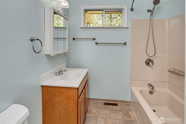 1840 NE 171 Street, Shoreline, WA 98155