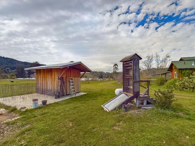 650 Old Hindley Ranch Road, Honeydew, CA 95545