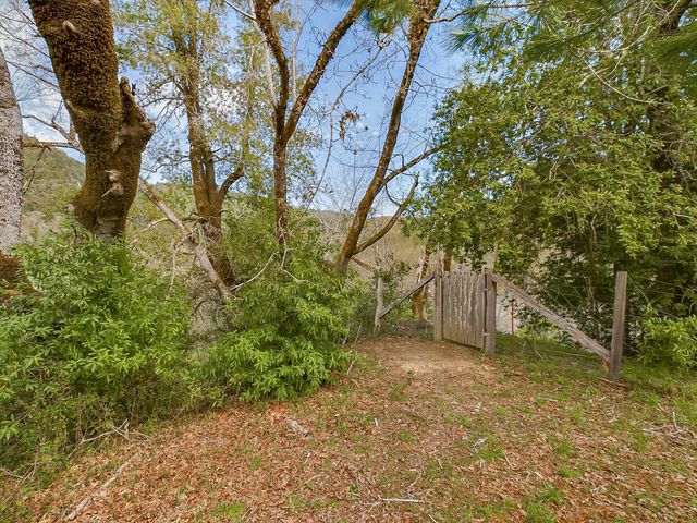 650 Old Hindley Ranch Road, Honeydew, CA 95545