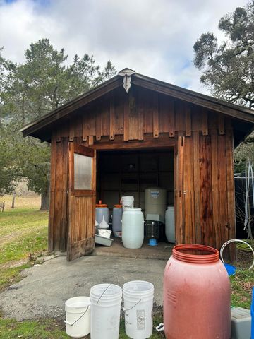 650 Old Hindley Ranch Road, Honeydew, CA 95545