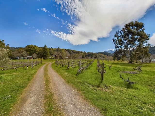 650 Old Hindley Ranch Road, Honeydew, CA 95545