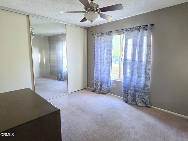 1306 Village 1, Camarillo, CA 93012