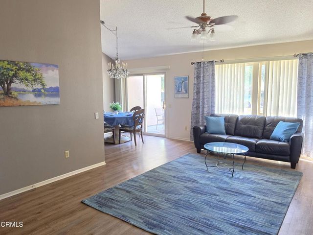 1306 Village 1, Camarillo, CA 93012