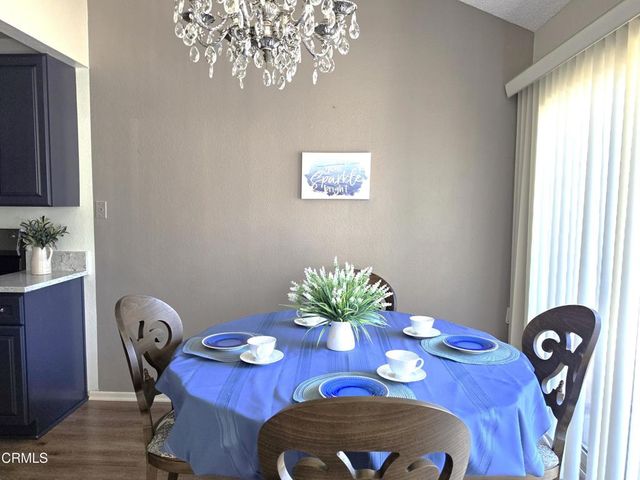 1306 Village 1, Camarillo, CA 93012