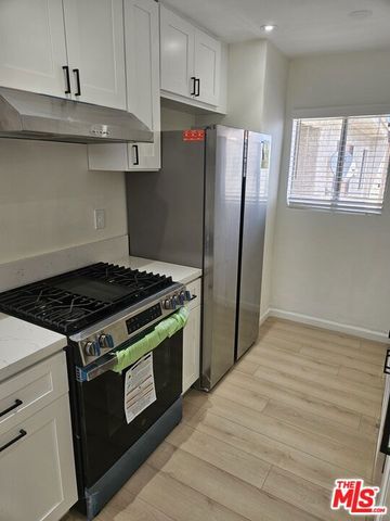 10836 CAMARILLO Street 4, North Hollywood (los Angeles), CA 91602
