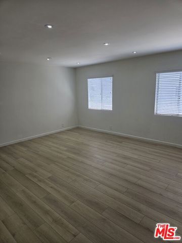 10836 CAMARILLO Street 4, North Hollywood (los Angeles), CA 91602