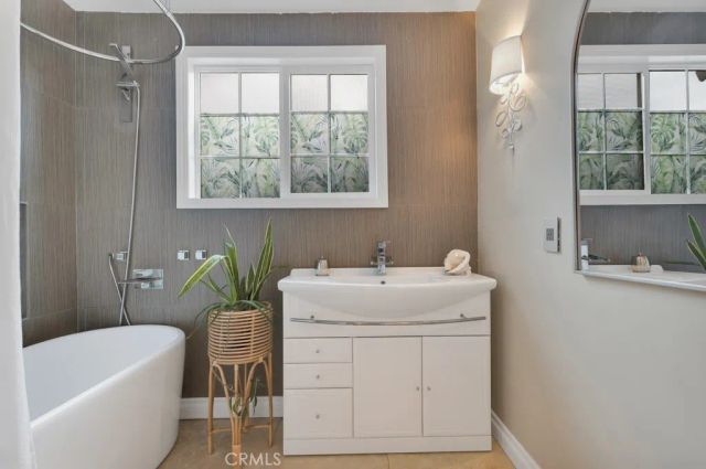 17904 Tulsa, Granada Hills, CA 91344