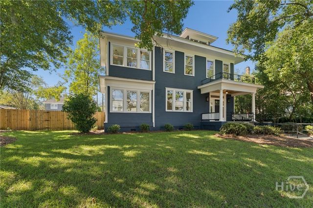 111 E 49th Street, Savannah, GA 31405