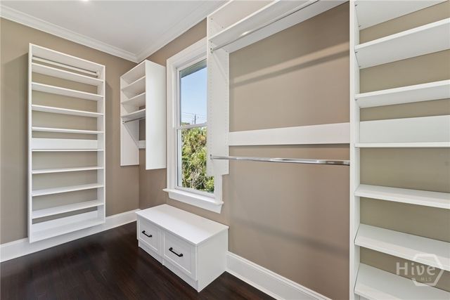 111 E 49th Street, Savannah, GA 31405