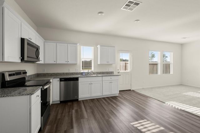 688 Amesbury, Montgomery, TX 77316