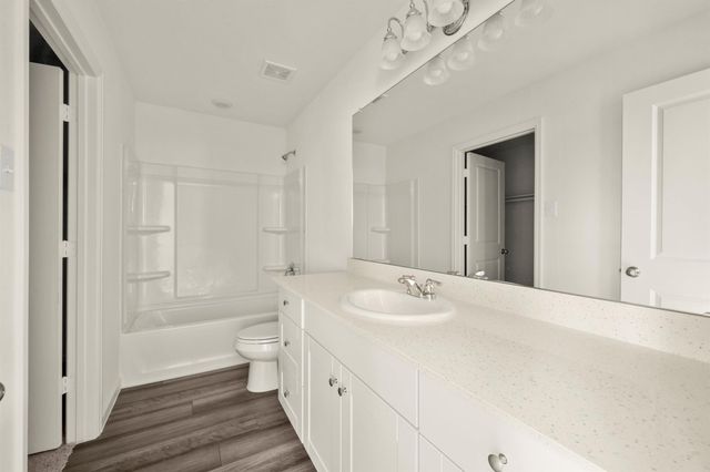 688 Amesbury, Montgomery, TX 77316