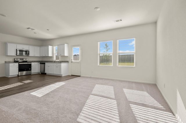 688 Amesbury, Montgomery, TX 77316