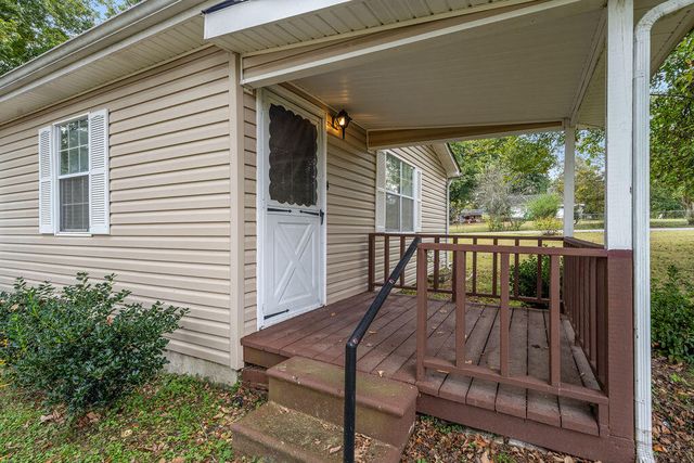 136 Summit Street, Rossville, GA 30741