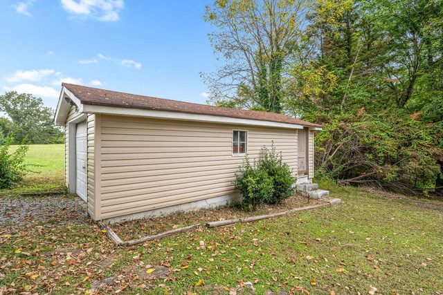 136 Summit Street, Rossville, GA 30741