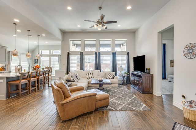 3917 Redbud Drive, Aubrey, TX 76227