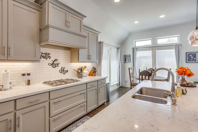 3917 Redbud Drive, Aubrey, TX 76227