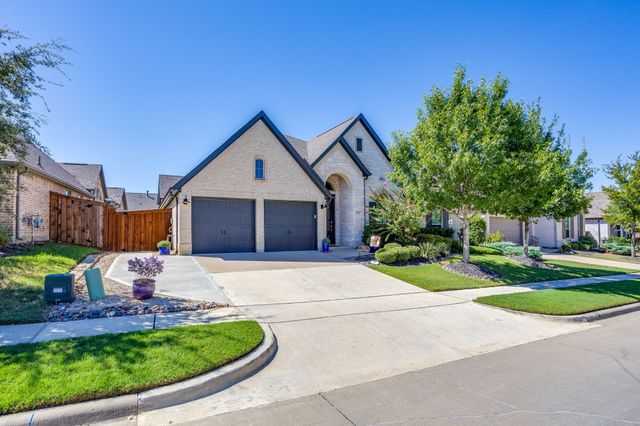 3917 Redbud Drive, Aubrey, TX 76227