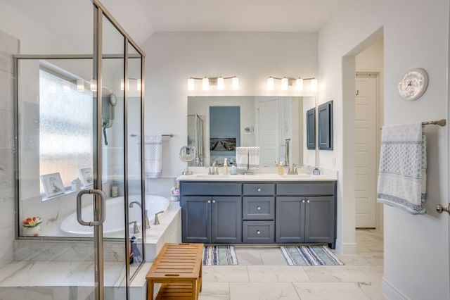 3917 Redbud Drive, Aubrey, TX 76227