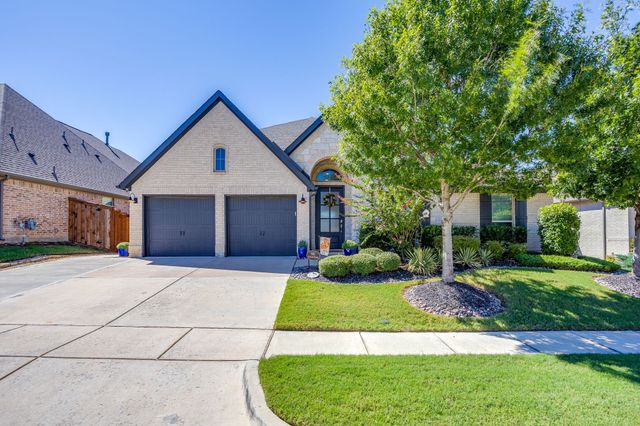 3917 Redbud Drive, Aubrey, TX 76227