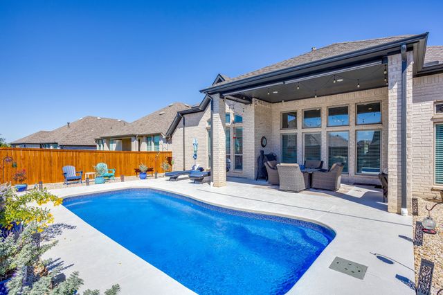 3917 Redbud Drive, Aubrey, TX 76227
