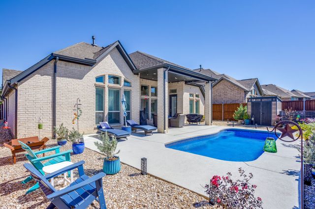 3917 Redbud Drive, Aubrey, TX 76227
