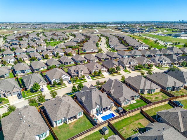 3917 Redbud Drive, Aubrey, TX 76227