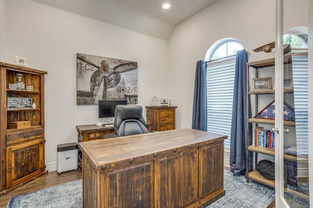 3917 Redbud Drive, Aubrey, TX 76227