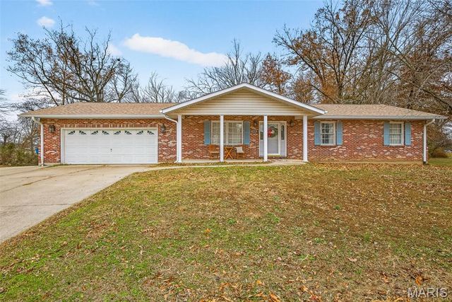 955 Cedar Lane, Ste Genevieve, MO 63670