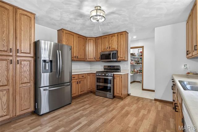 955 Cedar Lane, Ste Genevieve, MO 63670