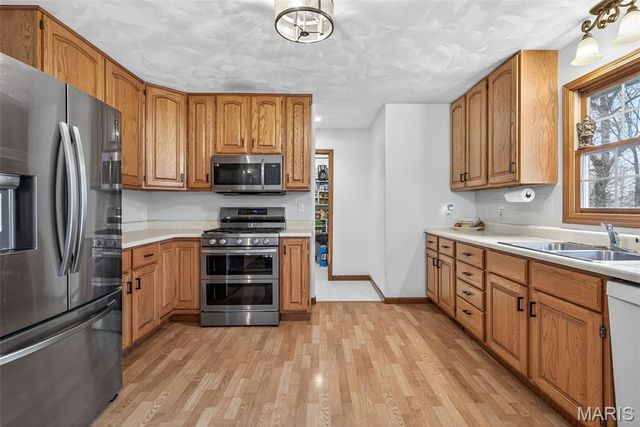 955 Cedar Lane, Ste Genevieve, MO 63670