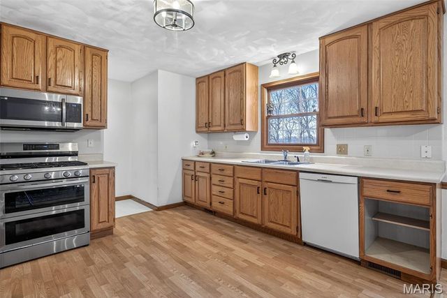 955 Cedar Lane, Ste Genevieve, MO 63670