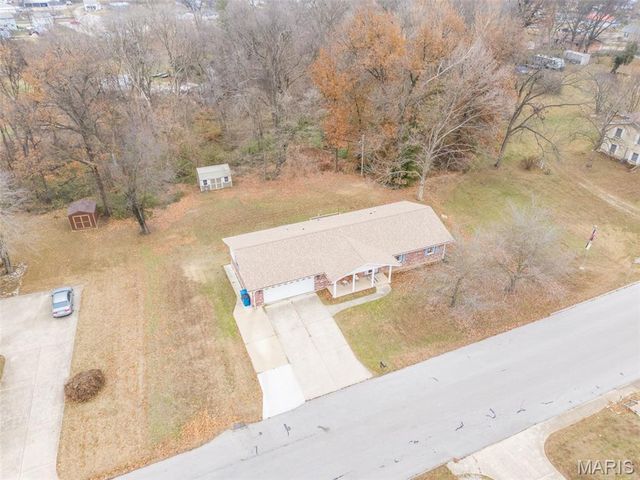955 Cedar Lane, Ste Genevieve, MO 63670