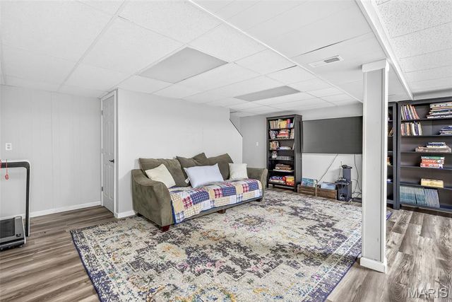 955 Cedar Lane, Ste Genevieve, MO 63670