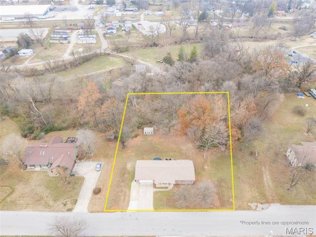 955 Cedar Lane, Ste Genevieve, MO 63670