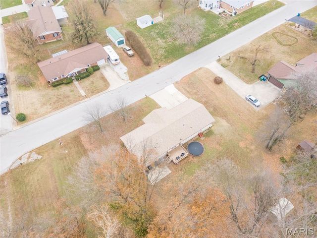 955 Cedar Lane, Ste Genevieve, MO 63670