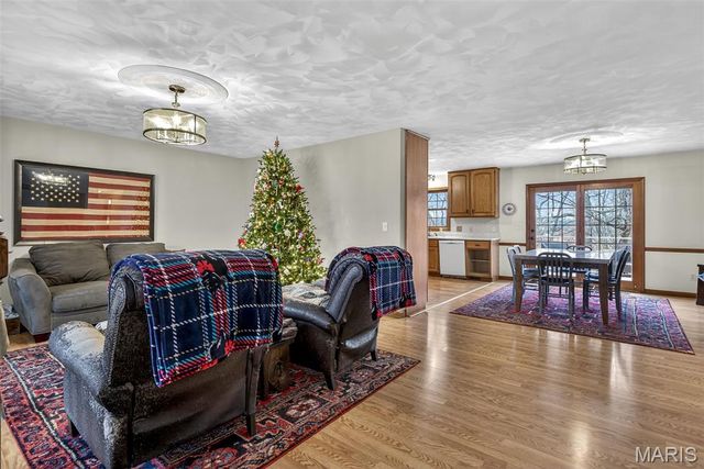 955 Cedar Lane, Ste Genevieve, MO 63670