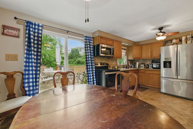 23 Fenwick Court, Groton, CT 06355