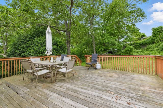 23 Fenwick Court, Groton, CT 06355