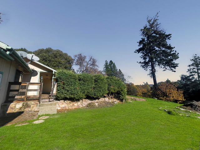 20085 Woodbury Drive, Grass Valley, CA 95949