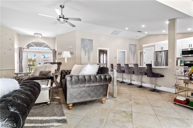 2601 SW 38th TER, Cape Coral, FL 33914