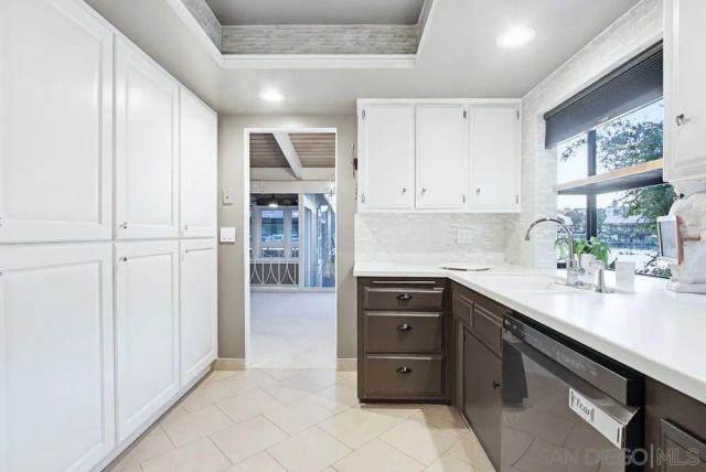 1476 La Habra Drive, San Marcos, CA 92078