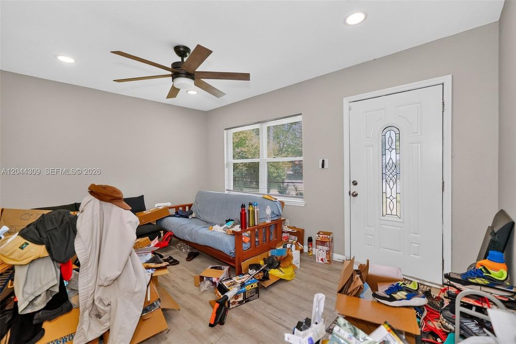 Image 20 of property listing at 912 SW 3rd St, Other City - In The State Of Florida, FL 32333