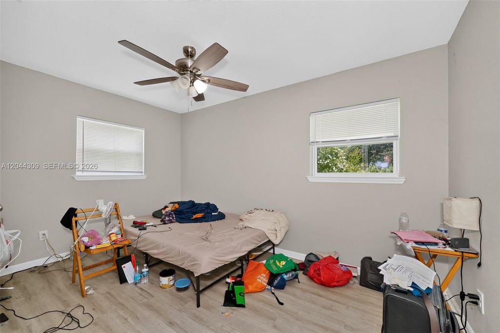 Image 29 of property listing at 912 SW 3rd St, Other City - In The State Of Florida, FL 32333