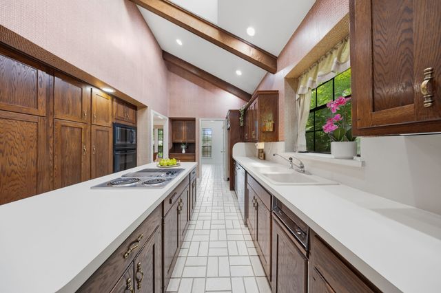 6522 Mccommas Boulevard, Dallas, TX 75214