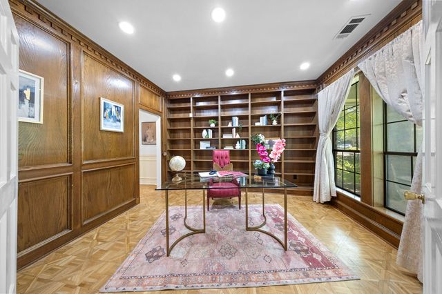 6522 Mccommas Boulevard, Dallas, TX 75214
