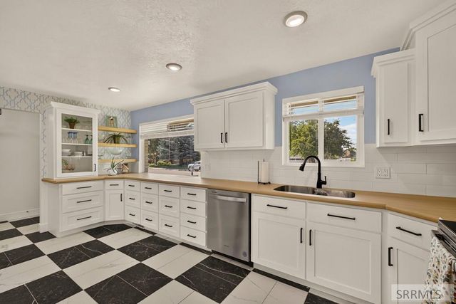 1009 Mojave Street, Idaho Falls, ID 83404