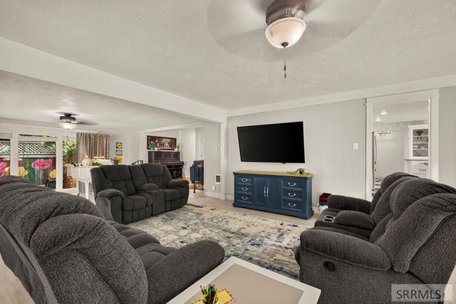 1009 Mojave Street, Idaho Falls, ID 83404