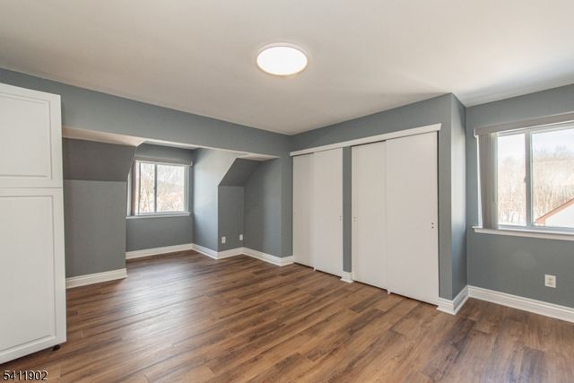 56 Woods Edge Dr, Roxbury Twp., NJ 07876